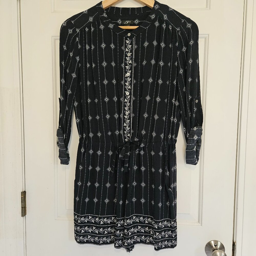 Ann Taylor Loft Shorts with Roll Sleeves Navy Romper XS, Buttons, Drawstring